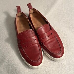 Vionic Uptown Burgundy Loafers